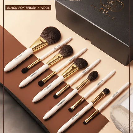CHICHODO 10PCS Luxurious Makeup Brush Set – Fox, Goat & Synthetic Hair - Glossorea