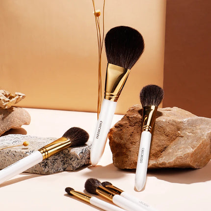 CHICHODO 10PCS Luxurious Makeup Brush Set – Fox, Goat & Synthetic Hair - Glossorea